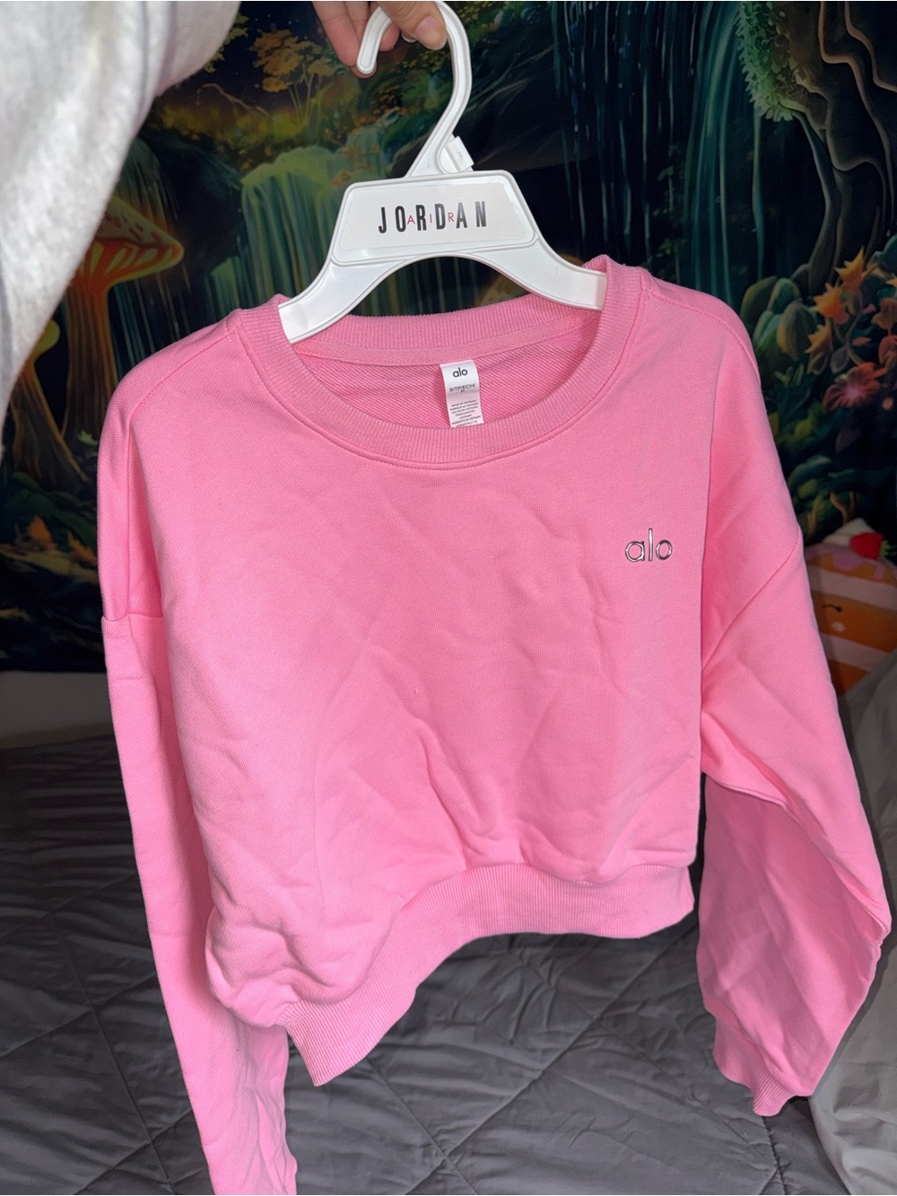 ALO Cropped Sweatshirt & shorts- PINK